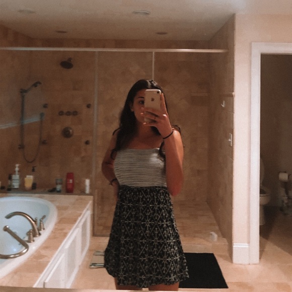 Roxy Strapless Summer Dress☀️ - Picture 2 of 3